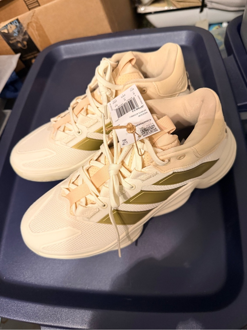 adidas Women's Cream and Olive Green Low-Top Sneakers